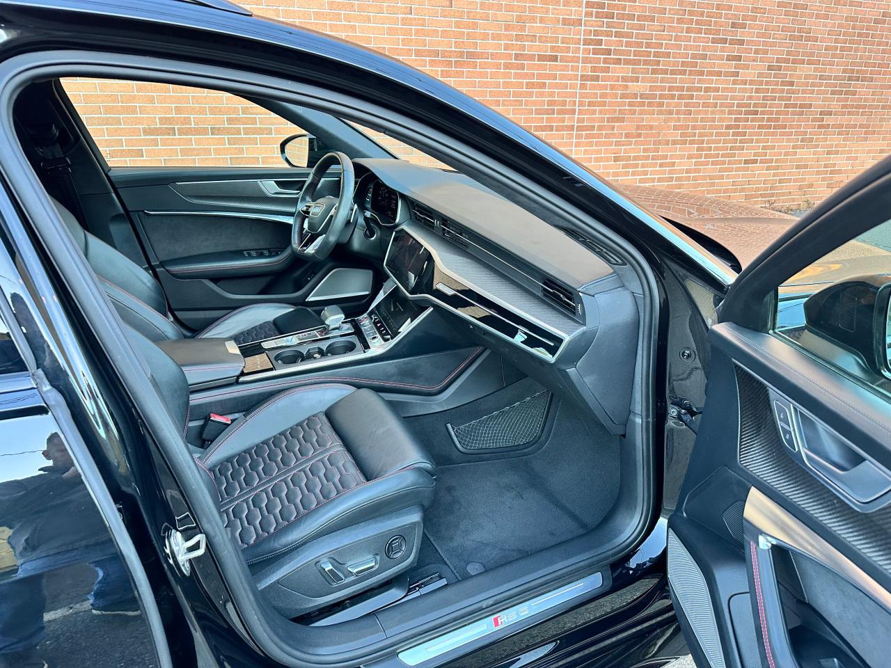 2024 AUDI RS6