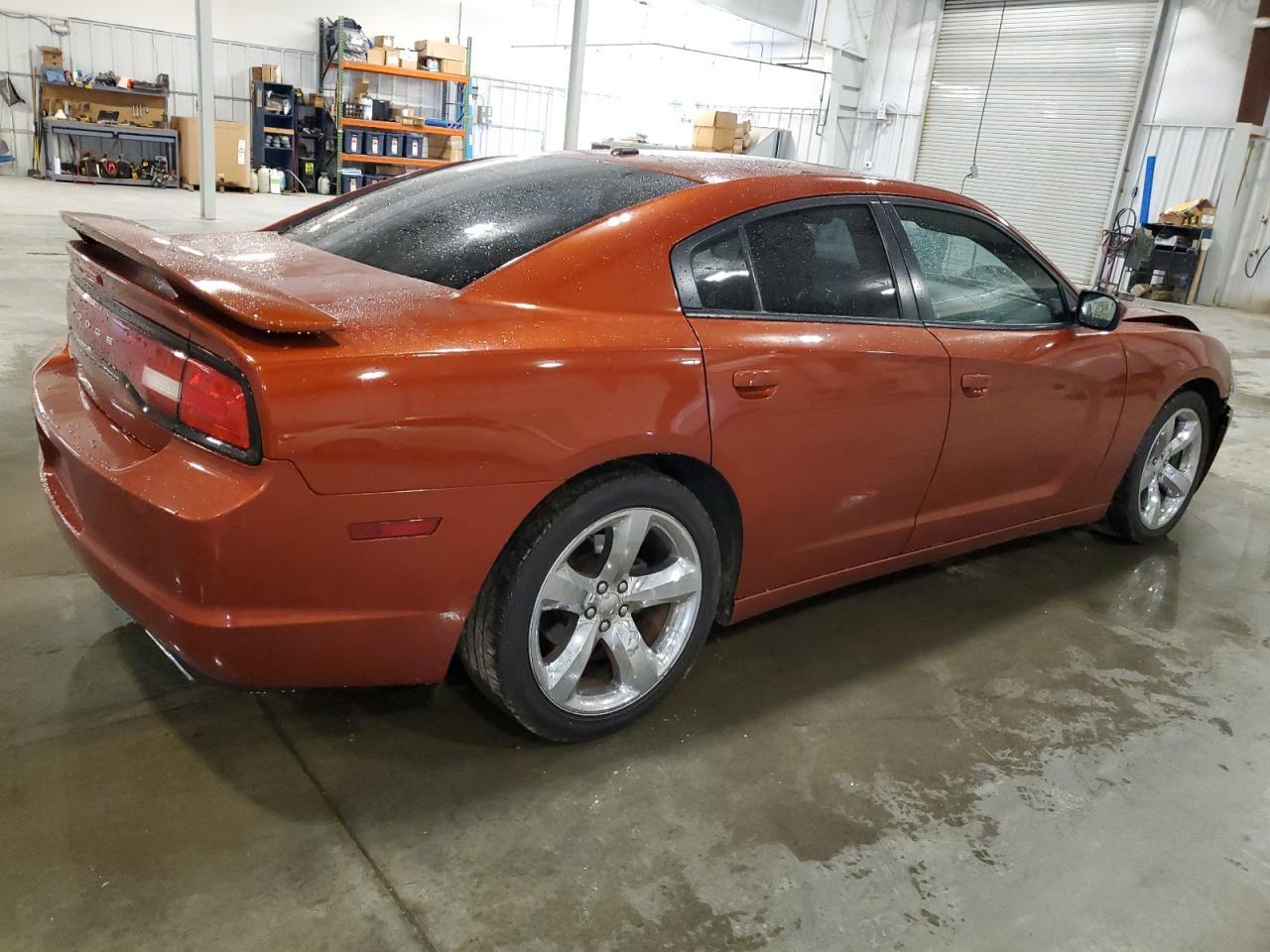 2013 DODGE CHARGER
