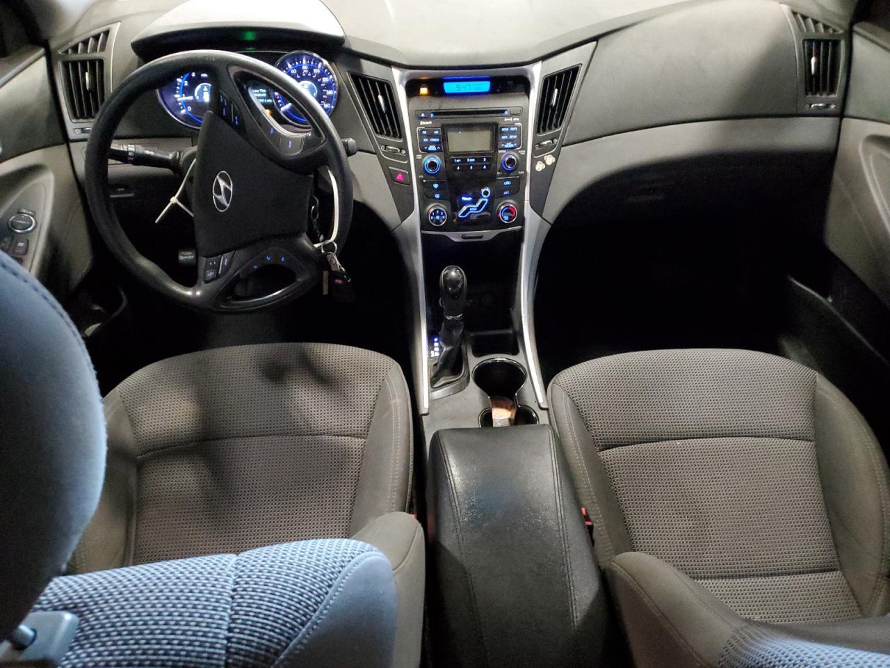 2011 HYUNDAI SONATA