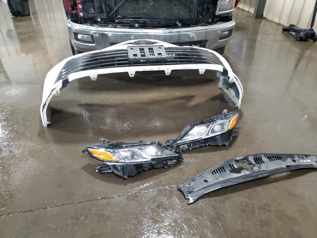 2019 TOYOTA CAMRY