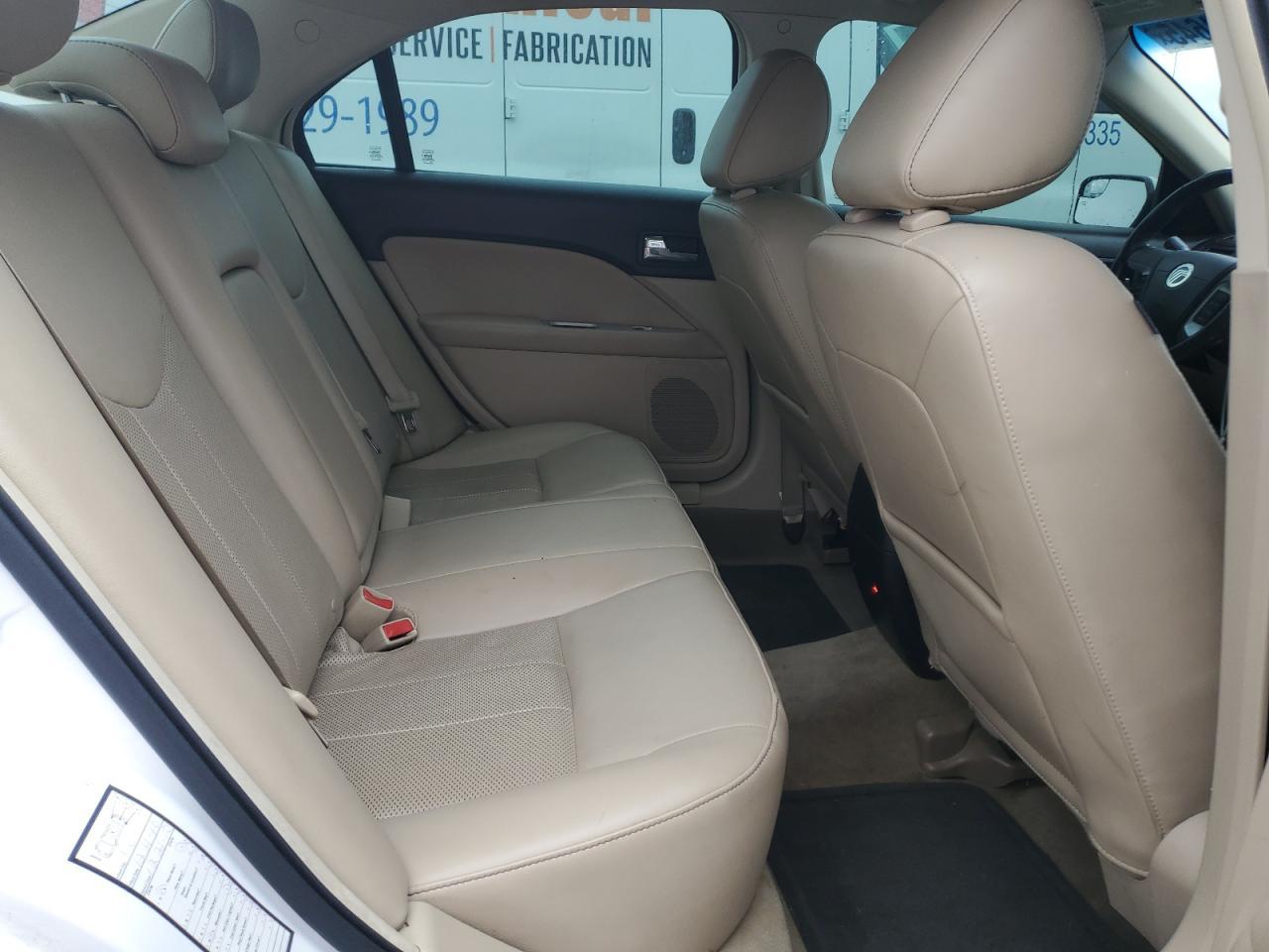 2011 MERCURY Milan