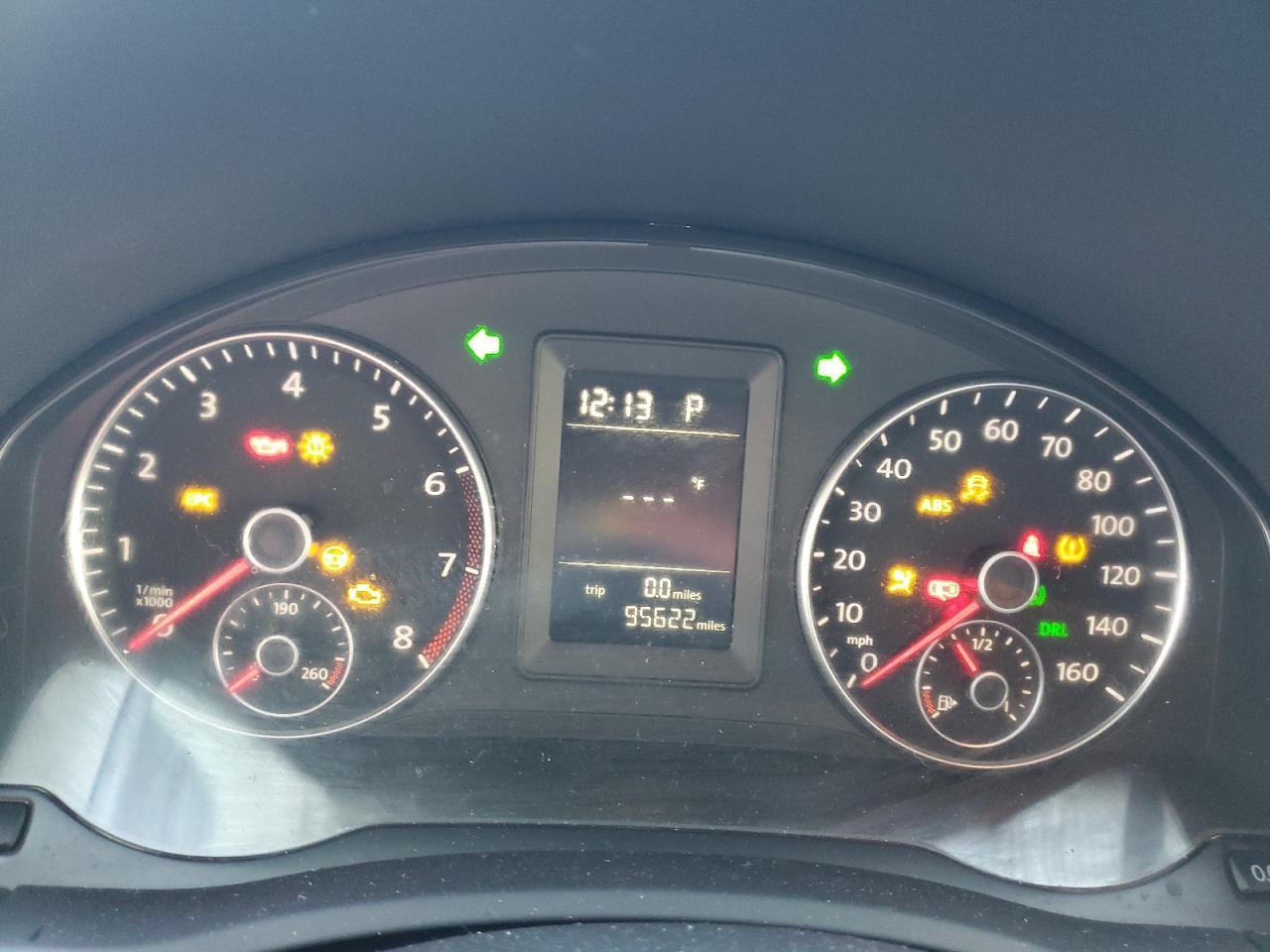 2010 VOLKSWAGEN JETTA