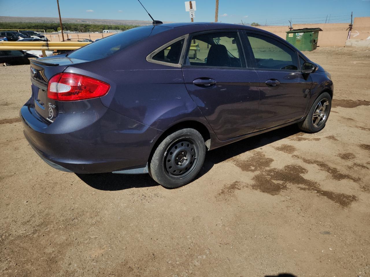 2013 FORD Fiesta