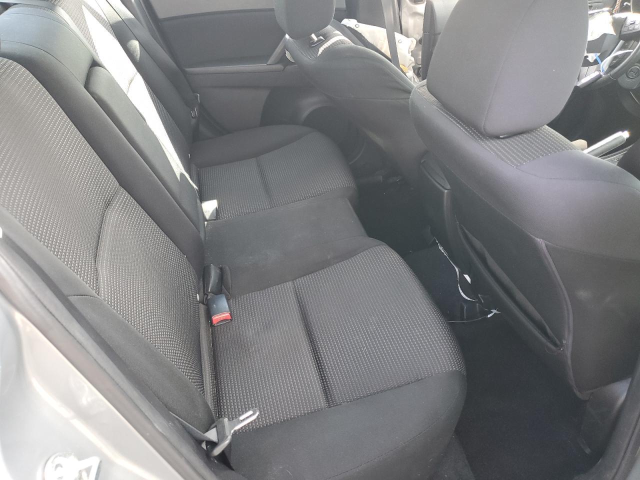 2013 MAZDA 3