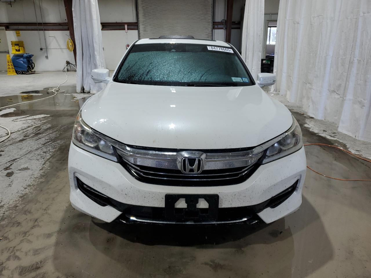 2017 HONDA ACCORD