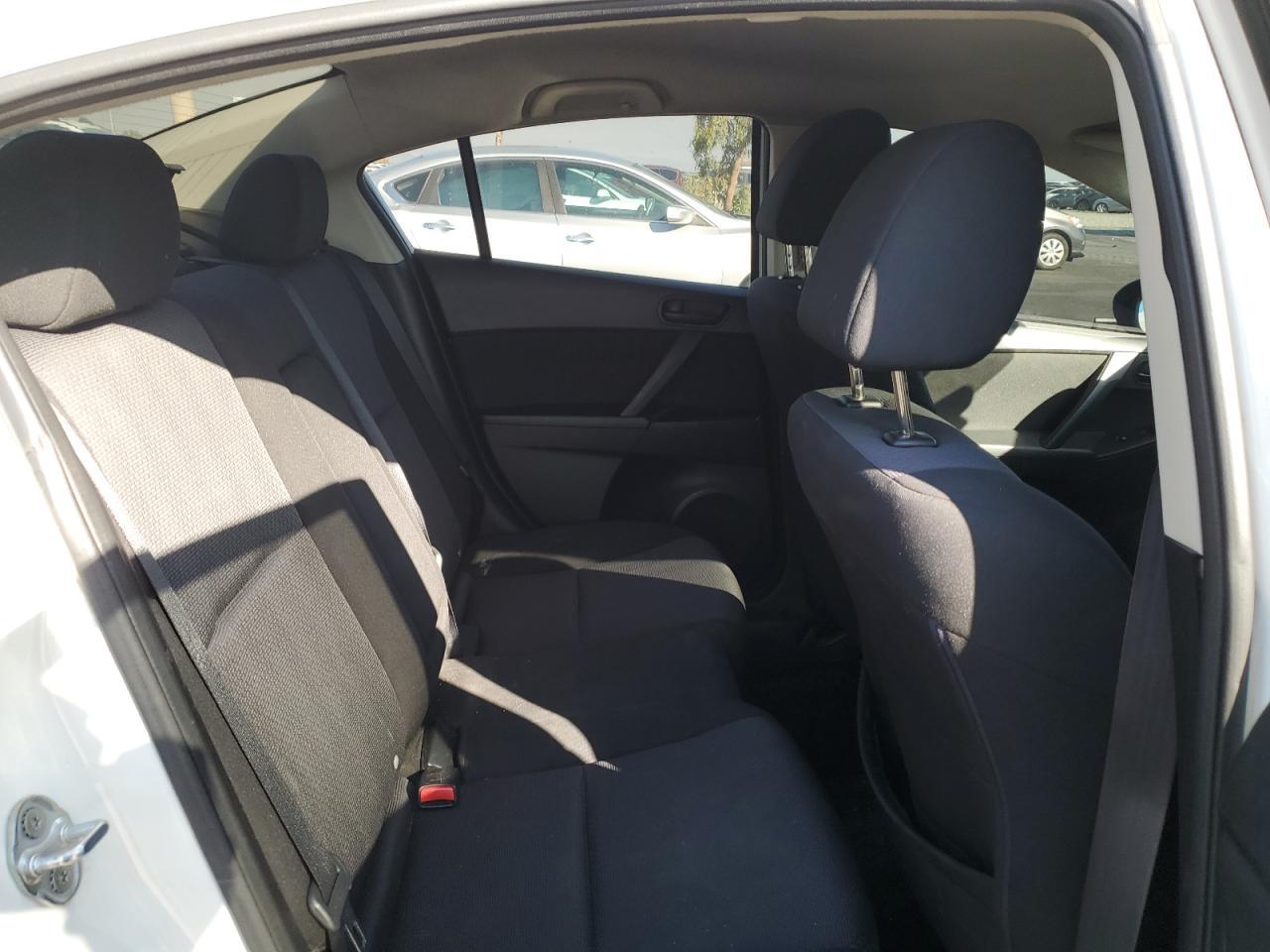 2010 MAZDA 3