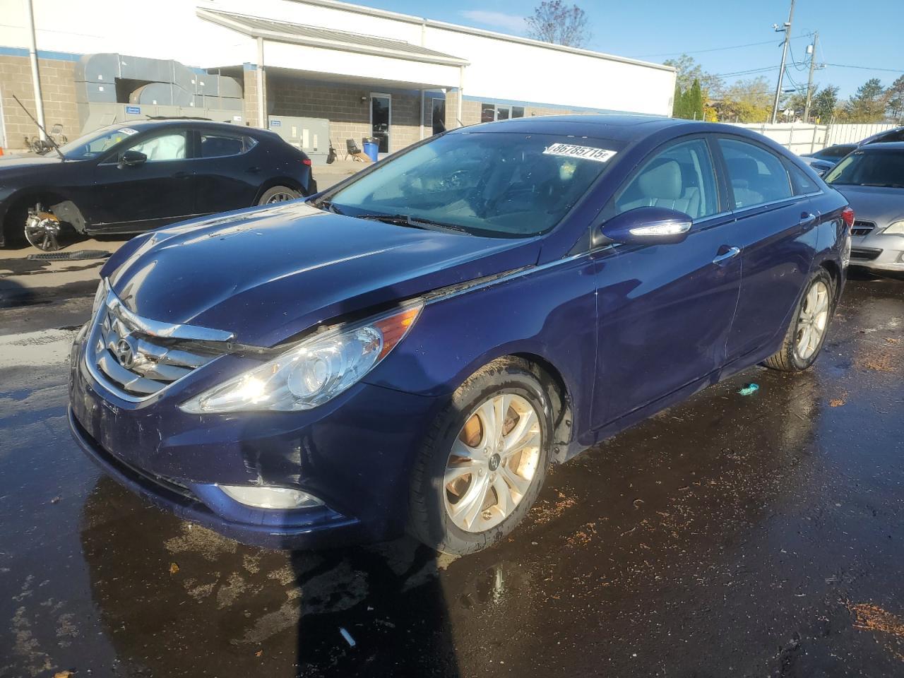 2011 HYUNDAI SONATA