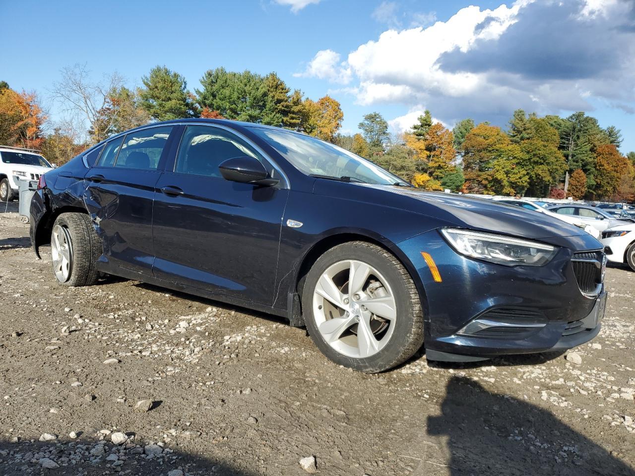 2018 BUICK Regal