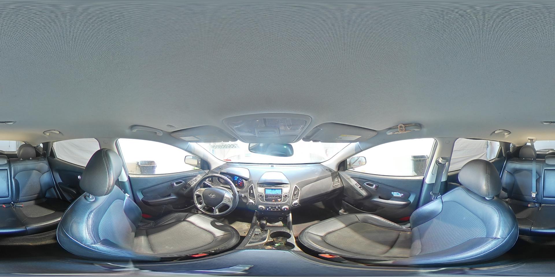 2011 HYUNDAI TUCSON