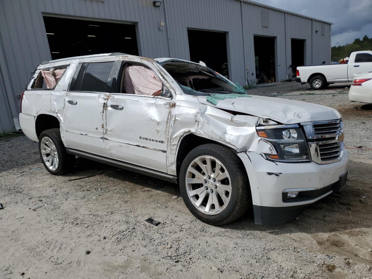 2016 CHEVROLET Suburban