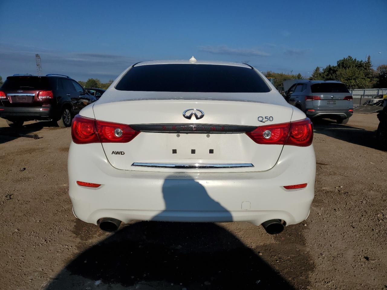 2015 INFINITI Q50