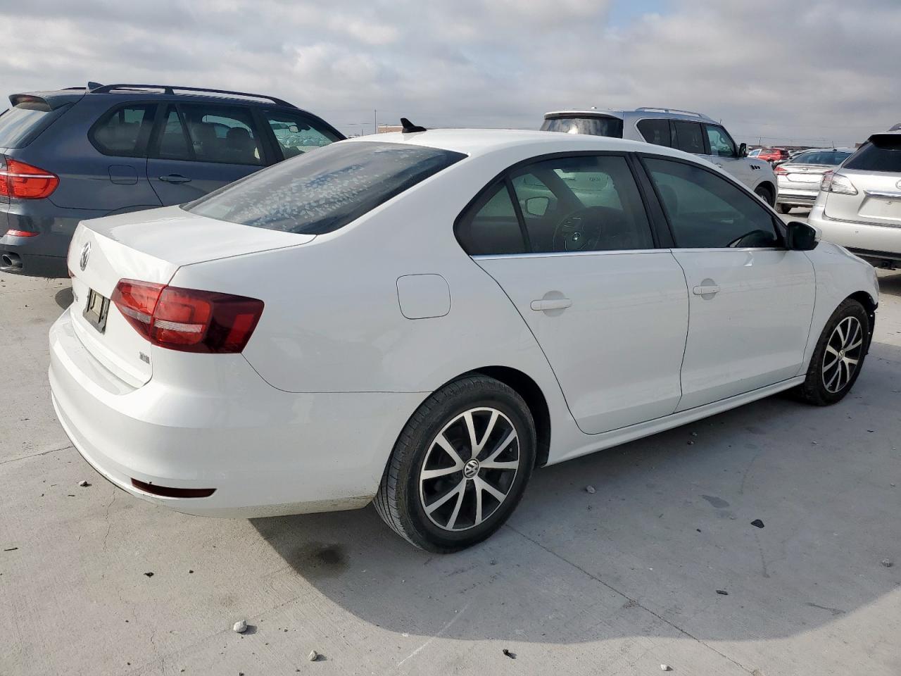 2017 VOLKSWAGEN JETTA