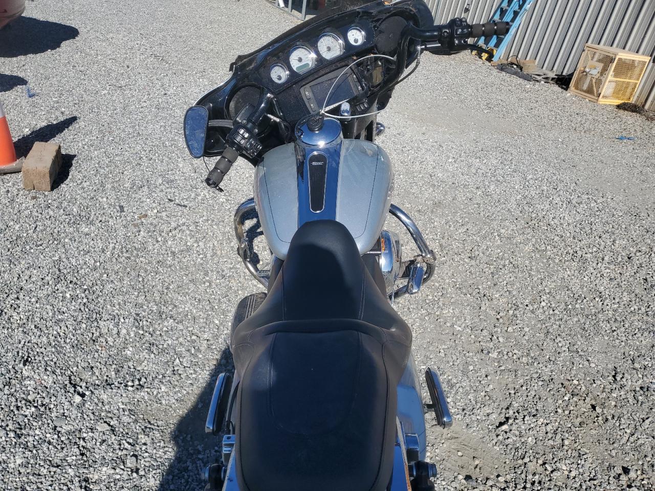 2015 HARLEY-DAVIDSON Flhxs