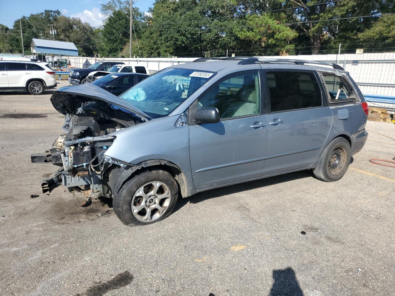 2004 TOYOTA SIENNA