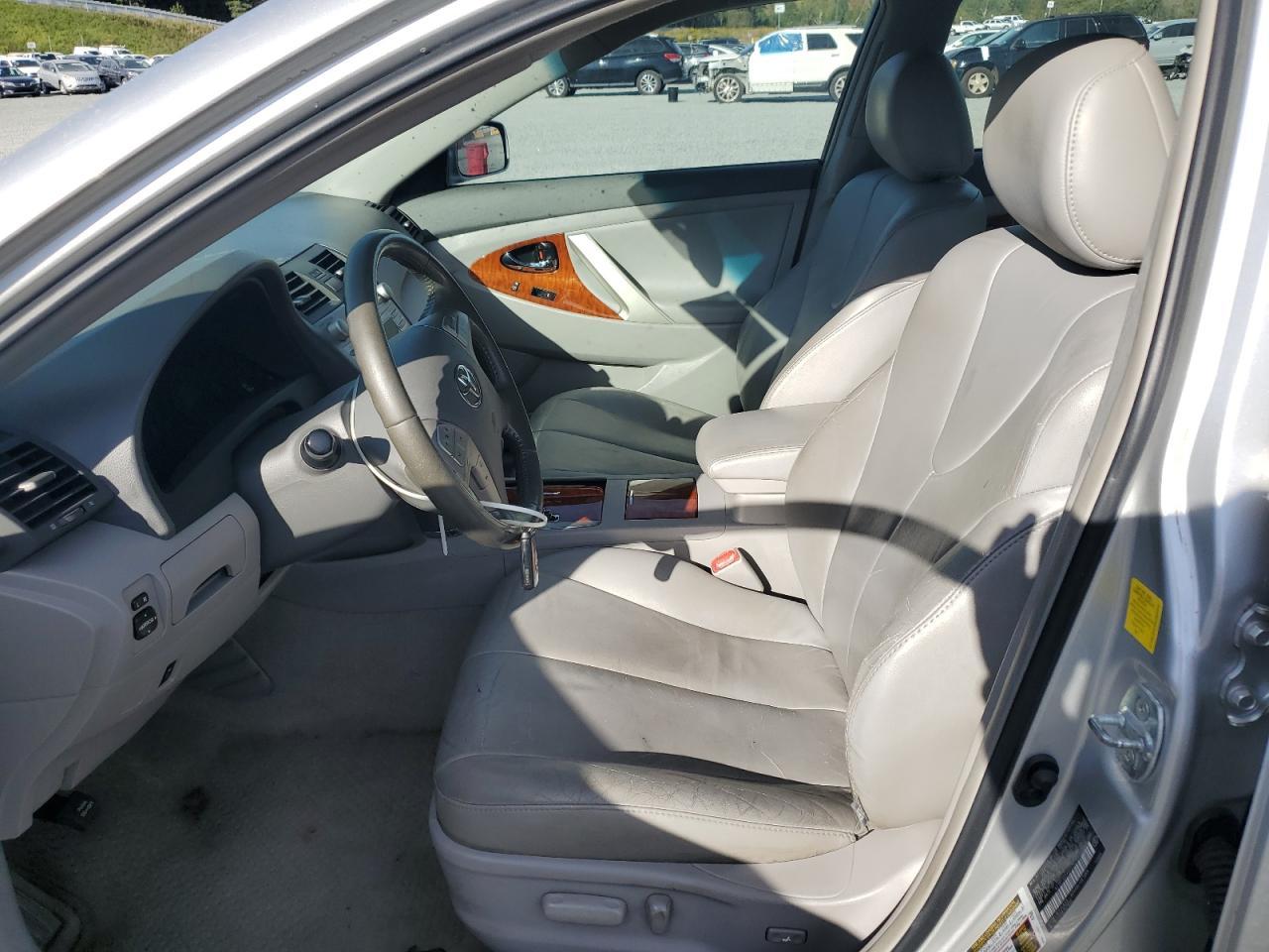 2011 TOYOTA CAMRY