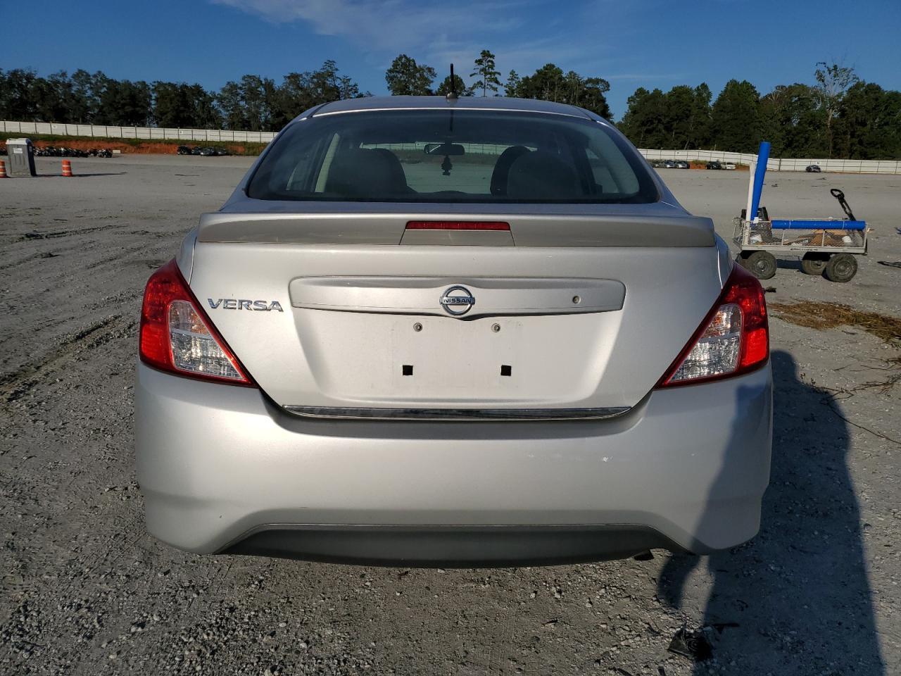 2018 NISSAN VERSA