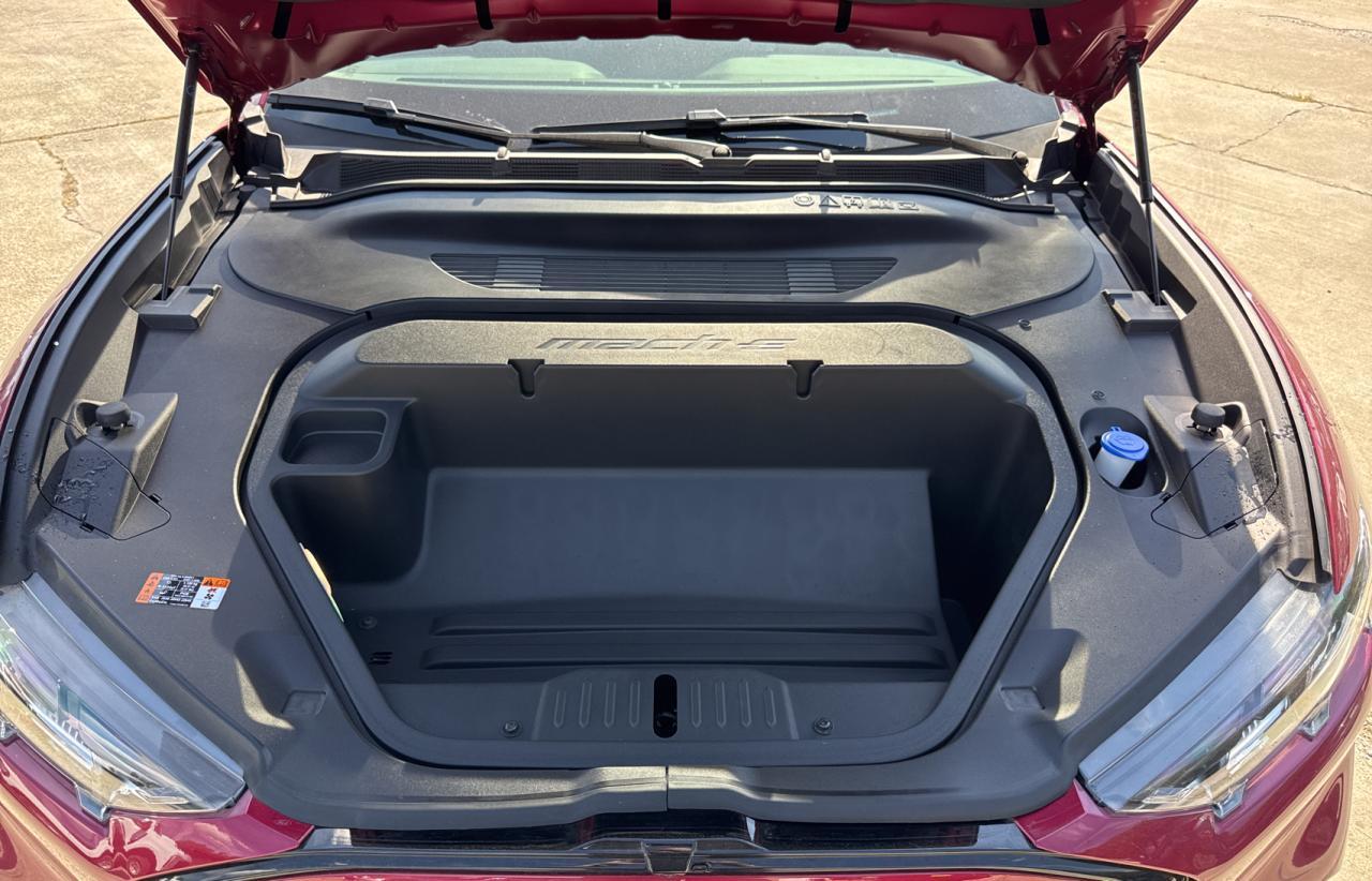 2025 FORD Mustang Mach-E