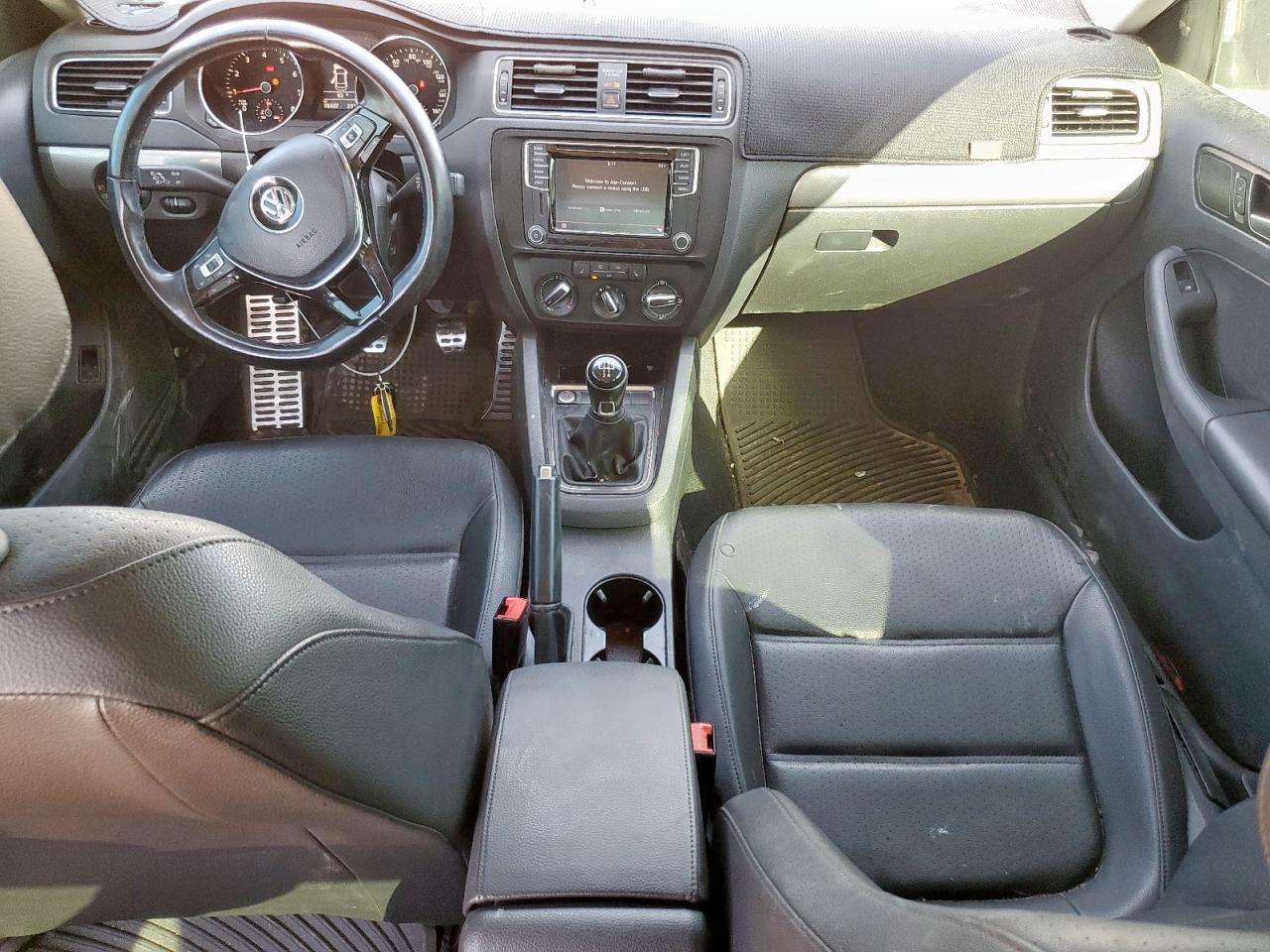 2017 VOLKSWAGEN JETTA
