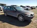 2001 VOLVO V70