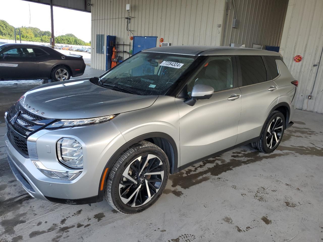 2023 MITSUBISHI outlander