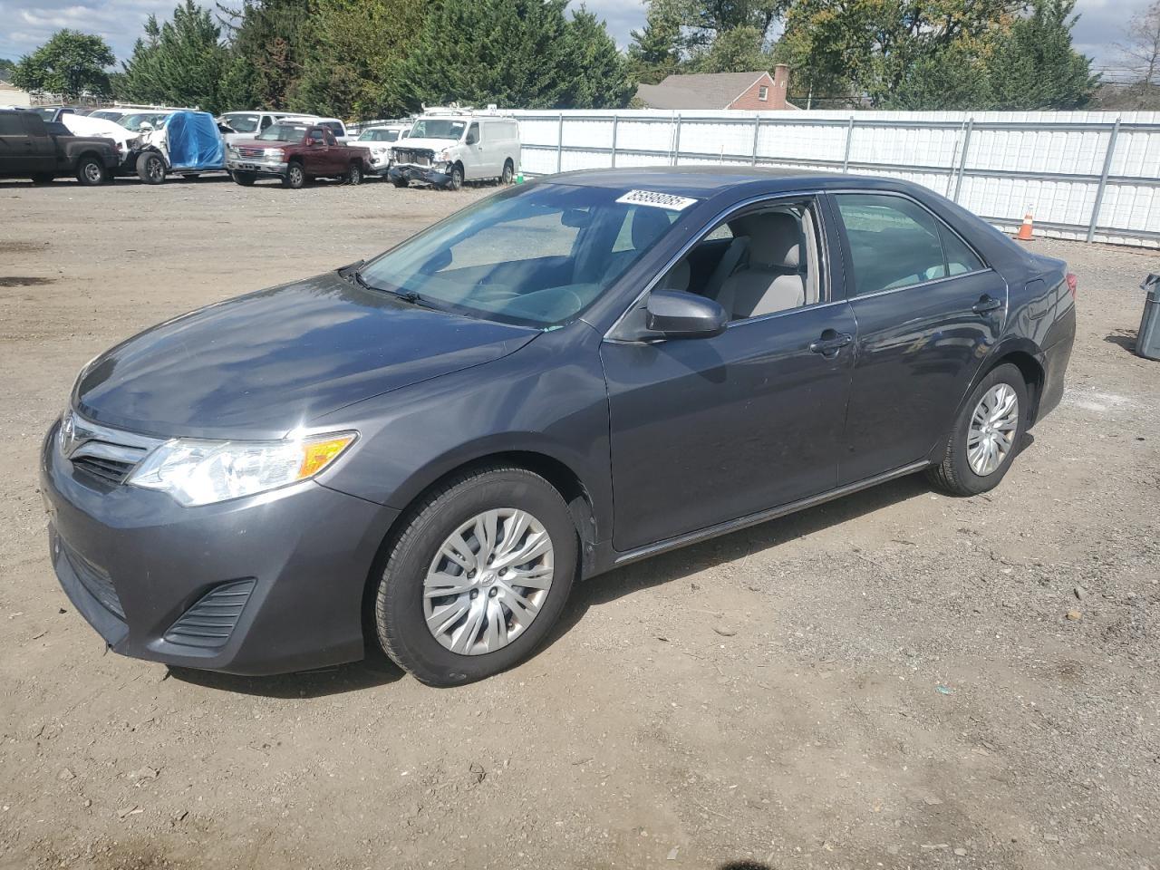 2014 TOYOTA CAMRY