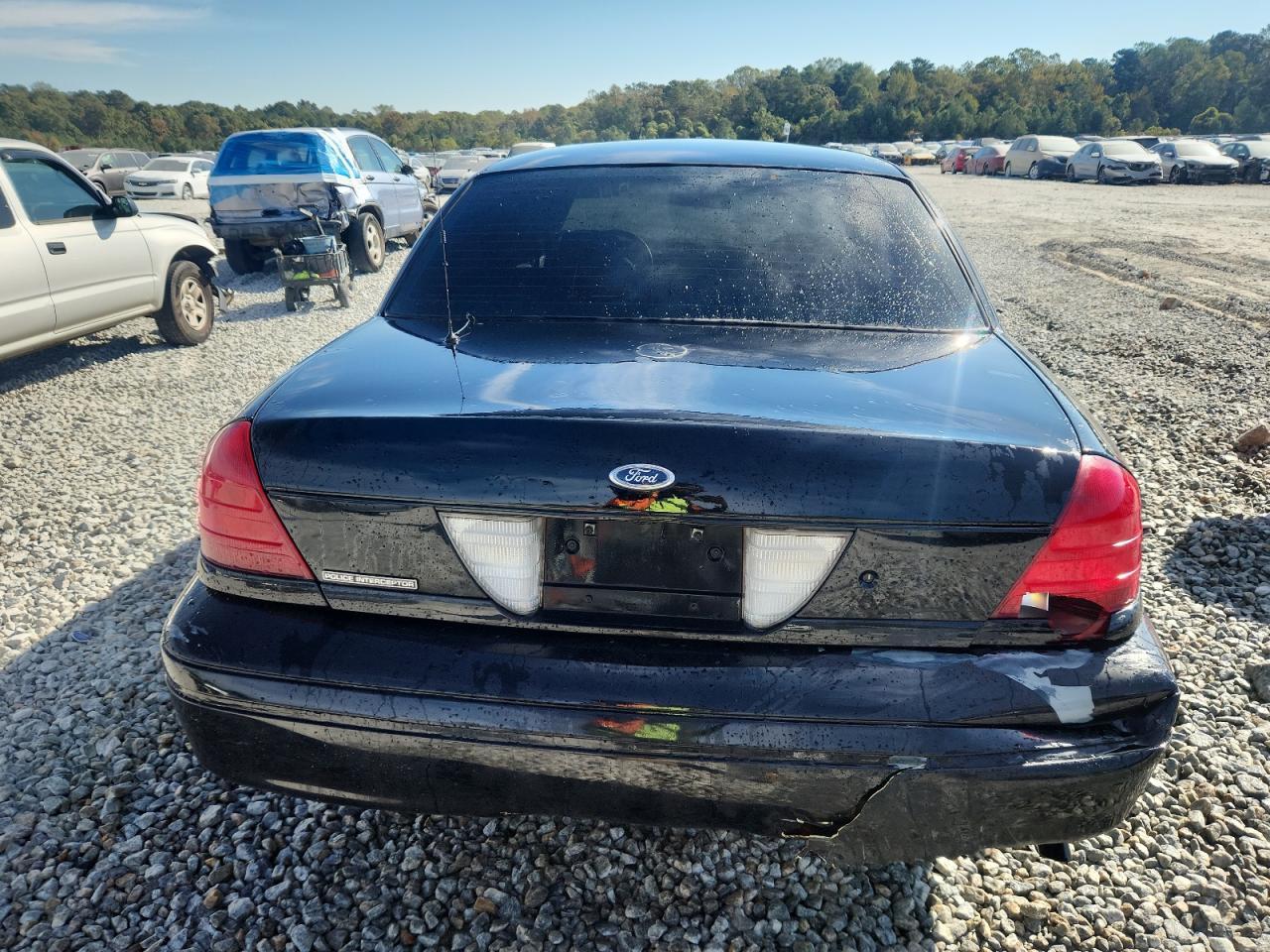 2004 FORD Crown Victoria