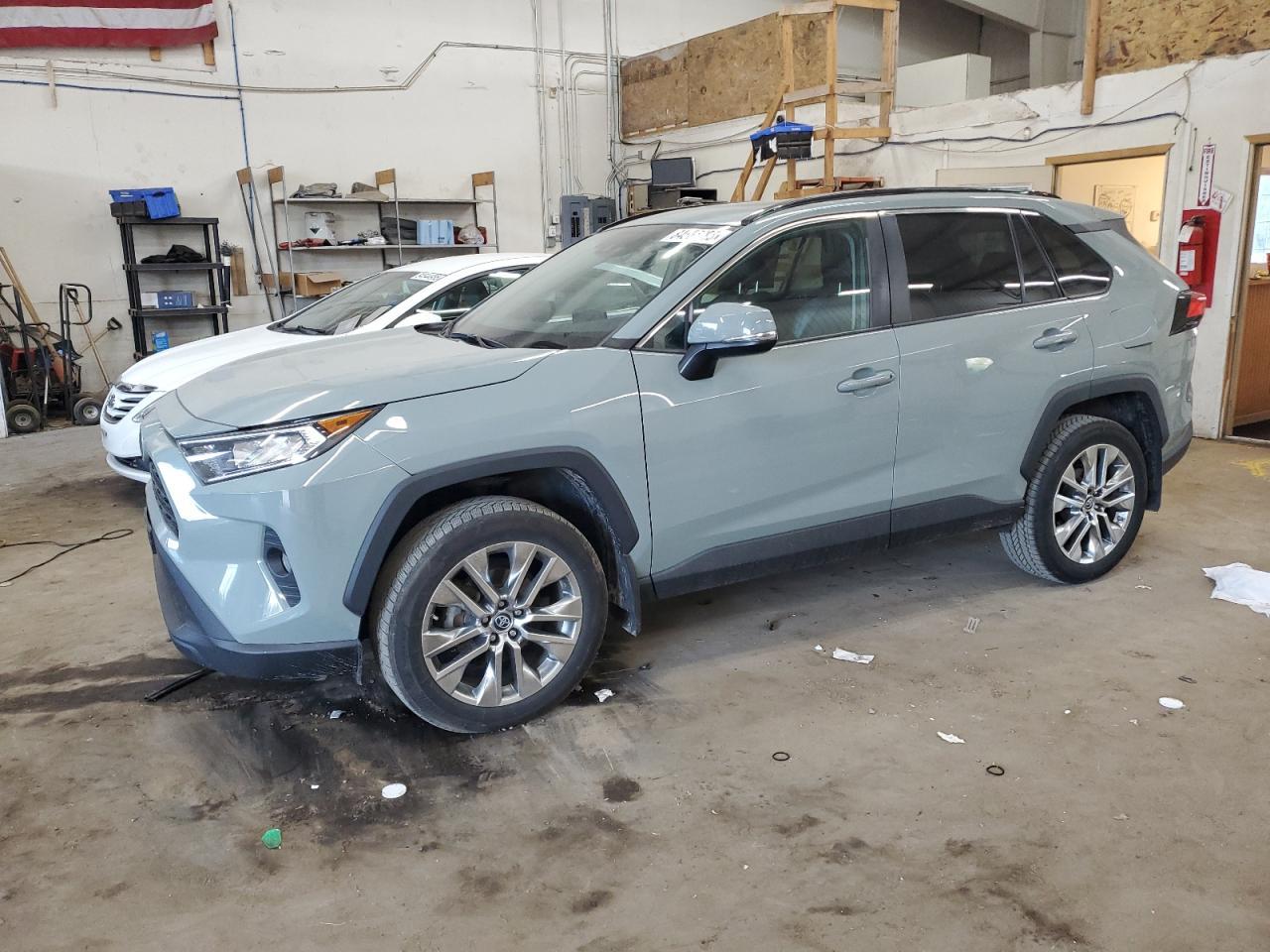 2019 TOYOTA RAV4