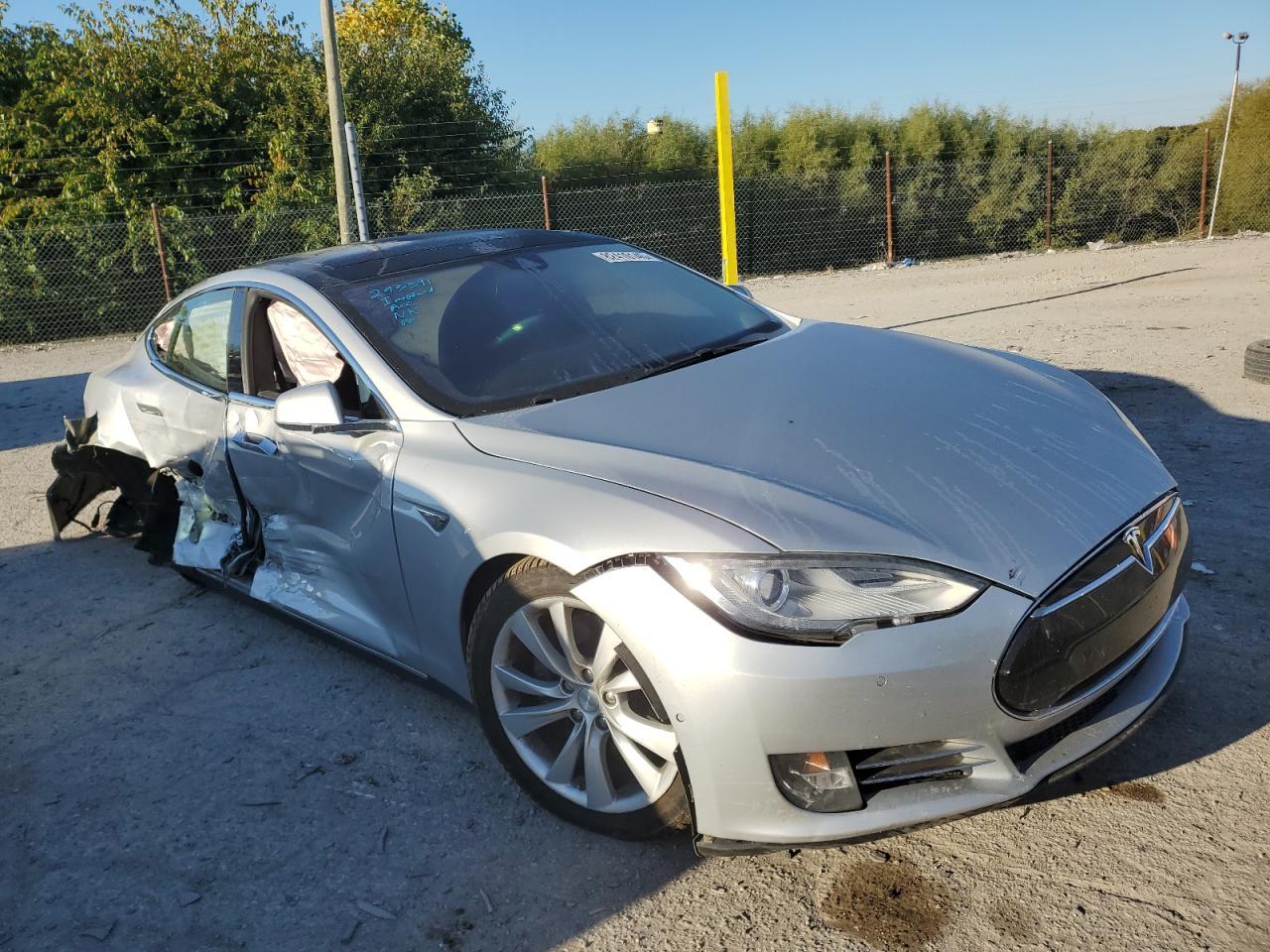 2015 TESLA MODEL S