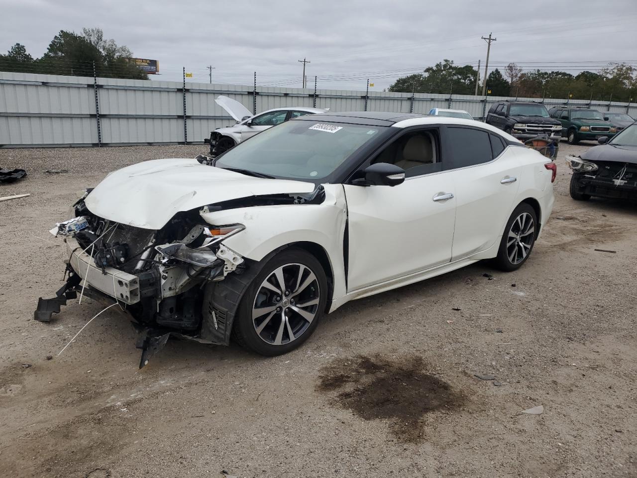 2016 NISSAN Maxima