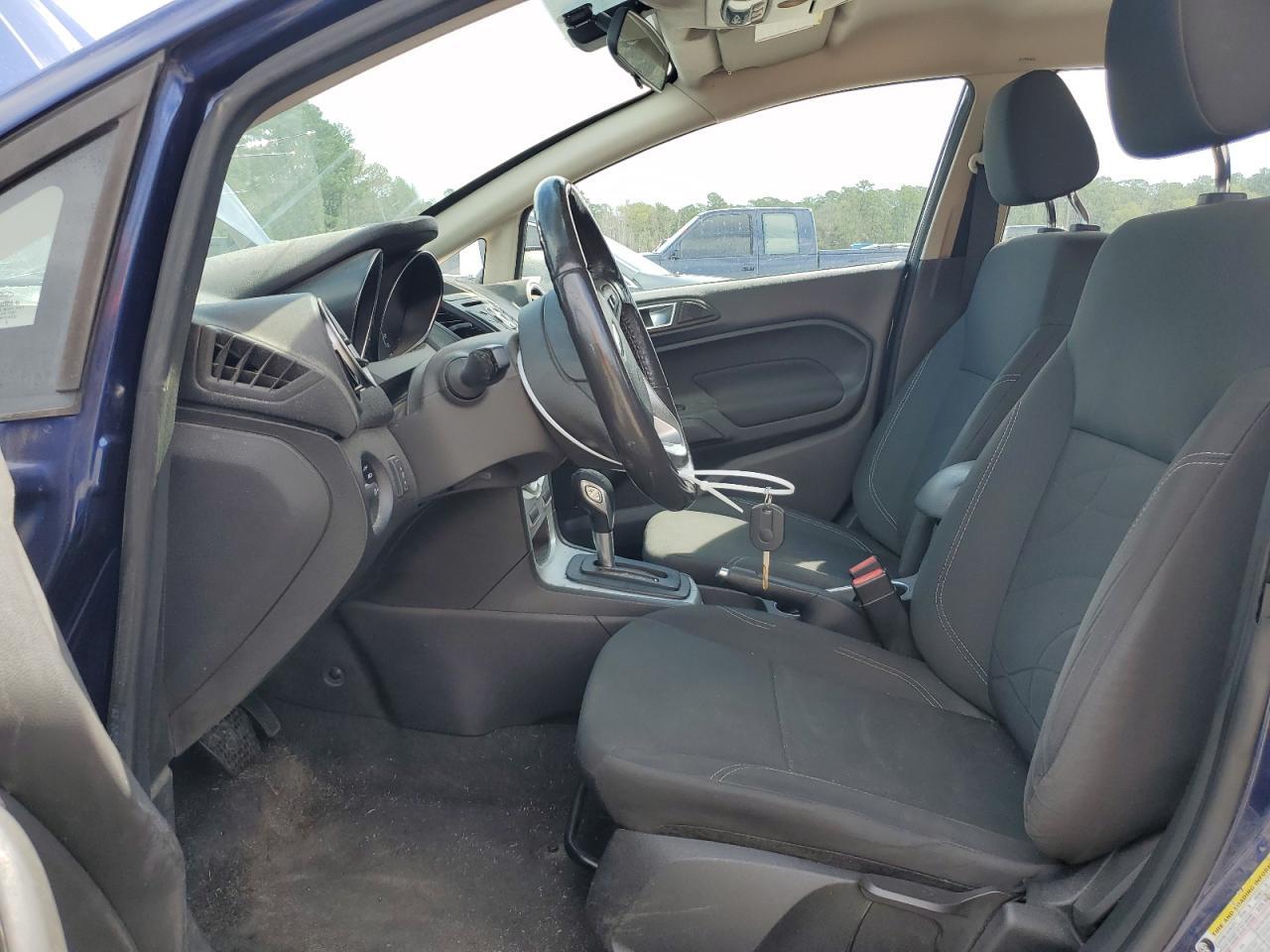 2016 FORD Fiesta