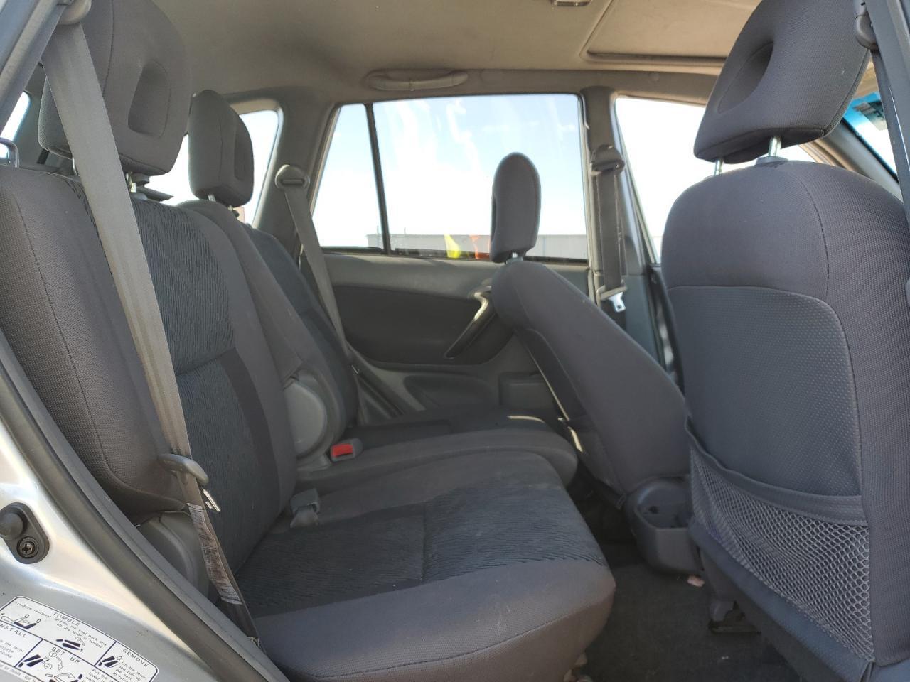 2003 TOYOTA RAV4