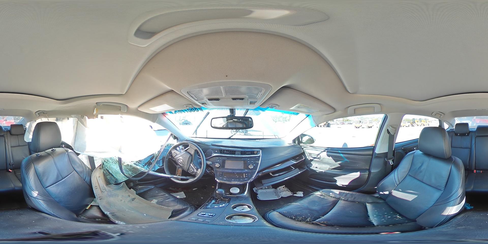 2014 TOYOTA Avalon