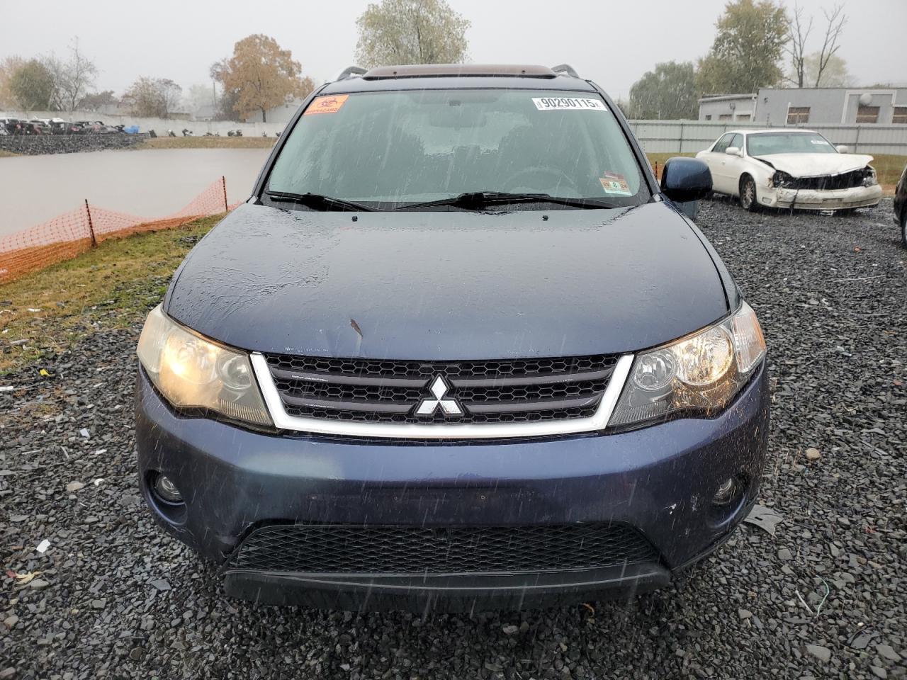 2009 MITSUBISHI outlander