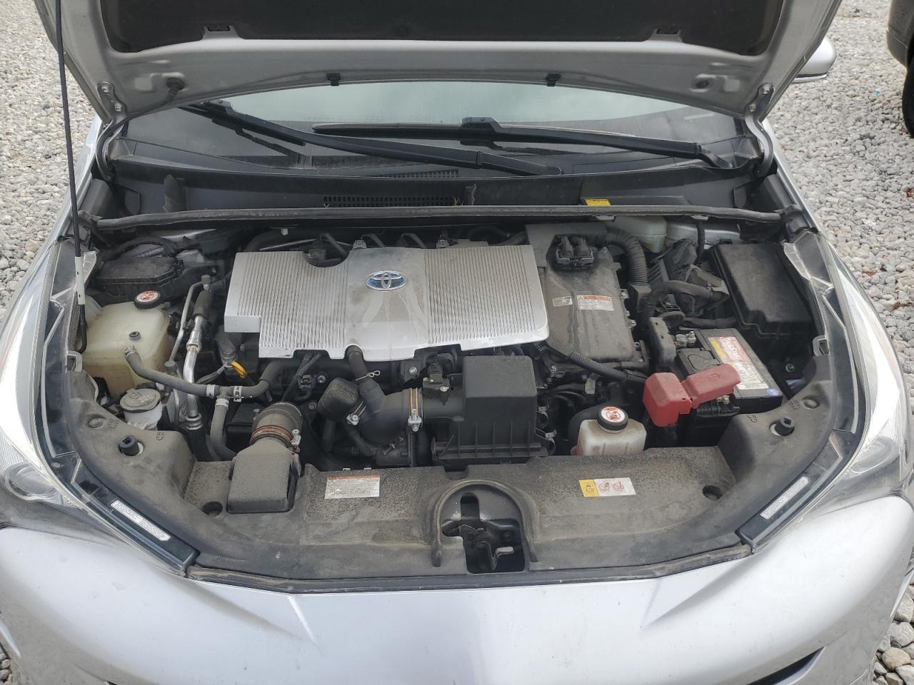 2016 TOYOTA PRIUS