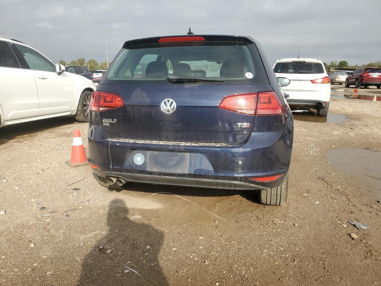 2017 VOLKSWAGEN GOLF