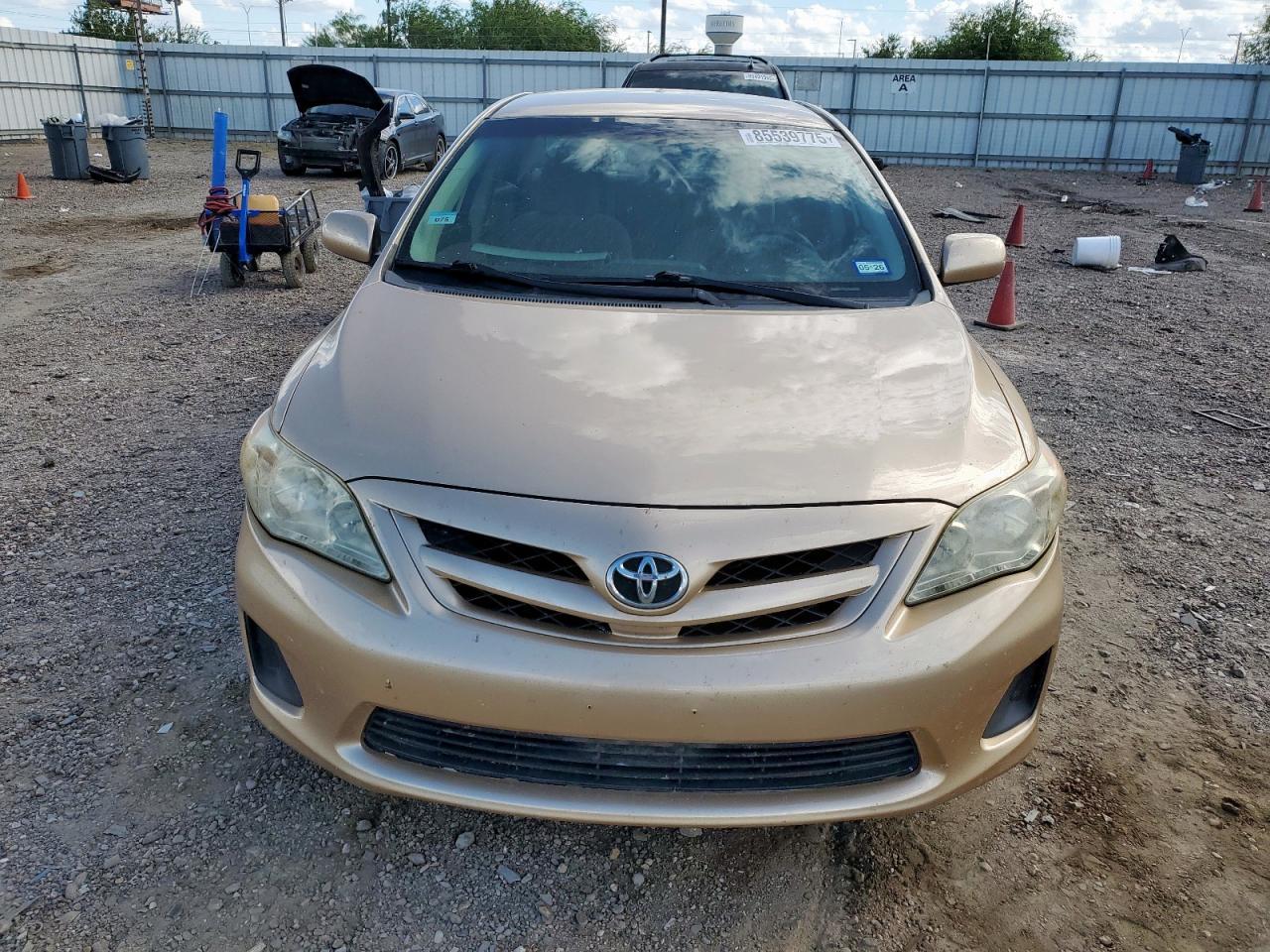 2011 TOYOTA COROLLA