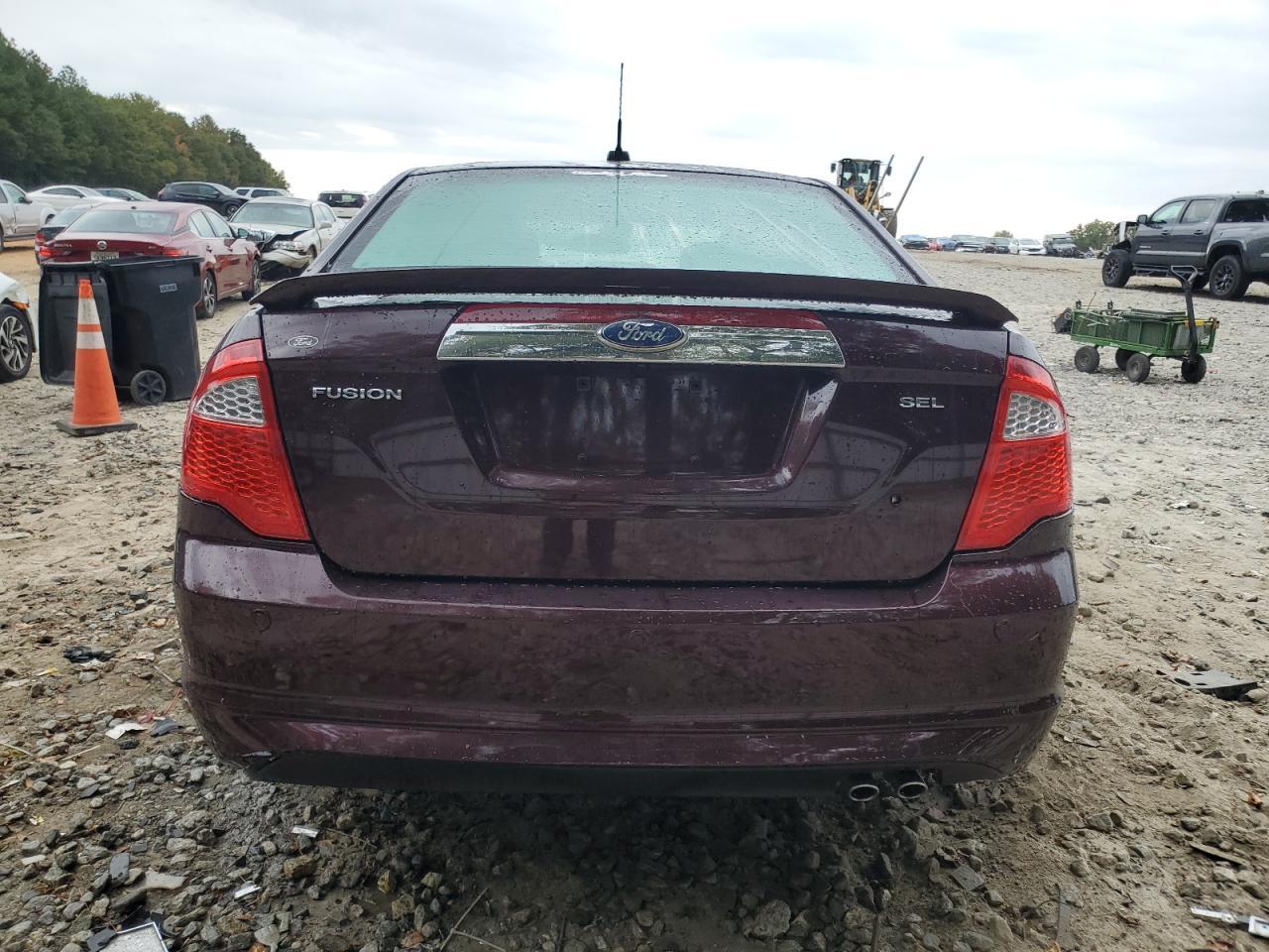 2011 FORD FUSION