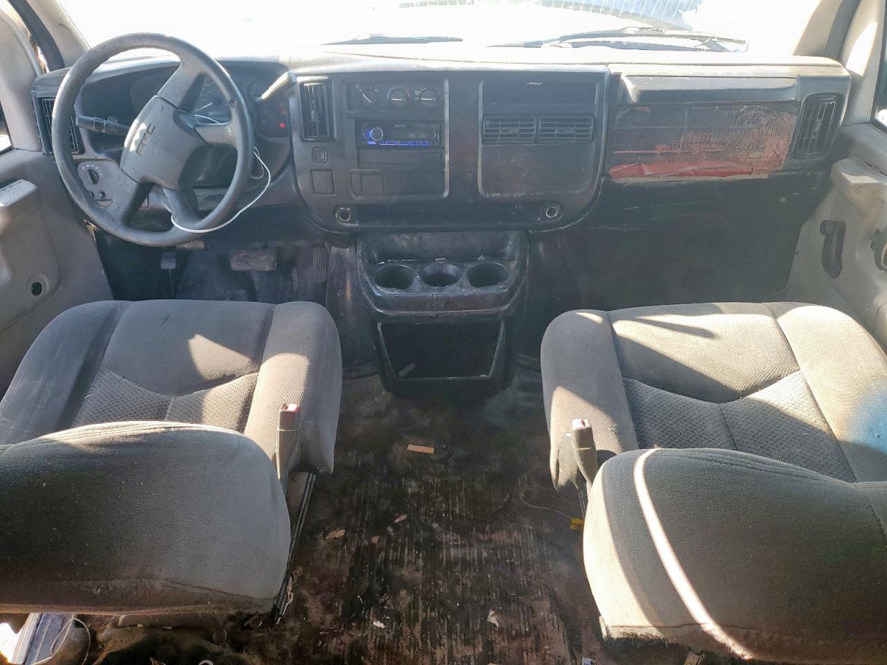 2003 GMC Savana