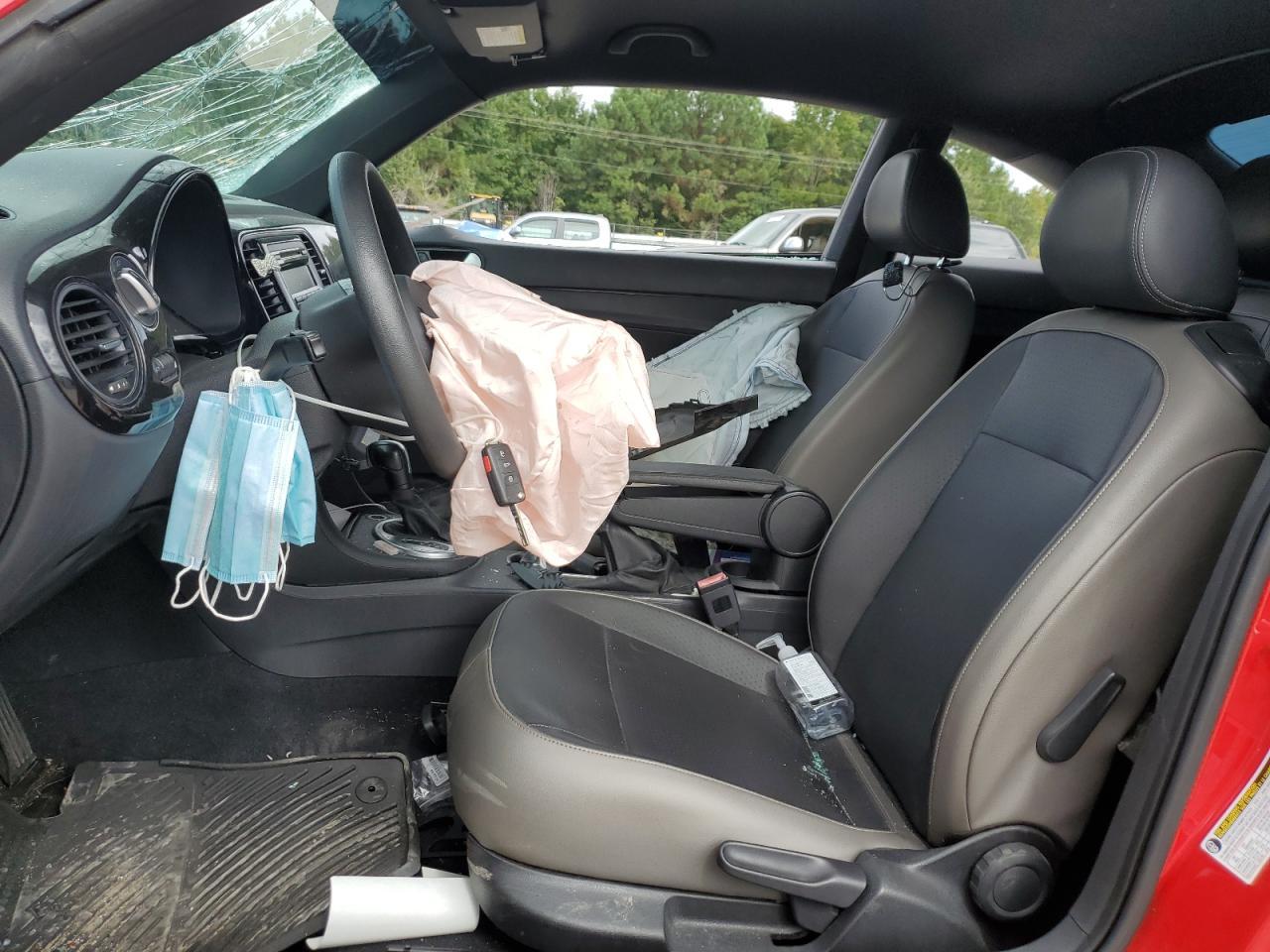 2015 VOLKSWAGEN Beetle