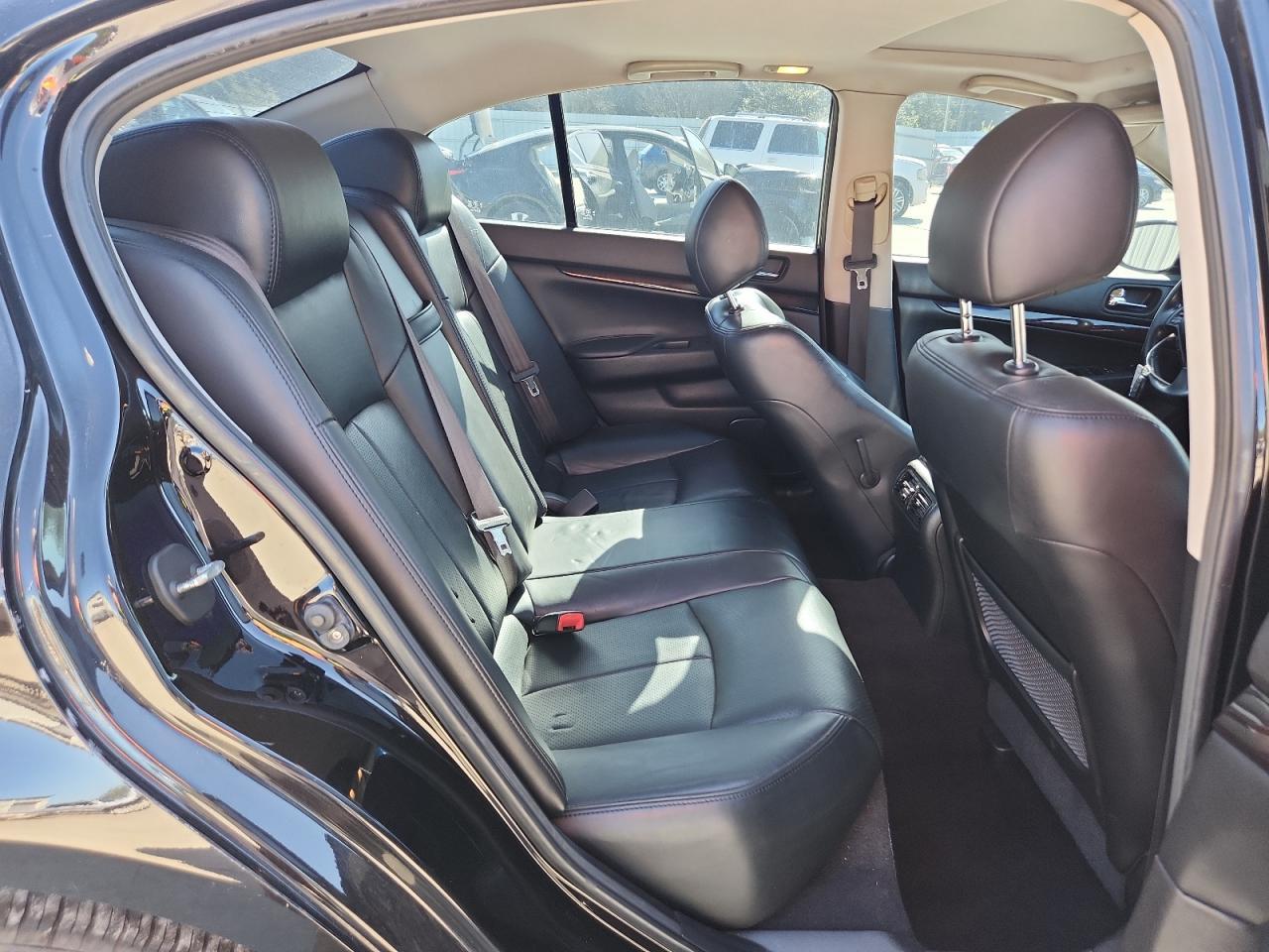 2012 INFINITI G37