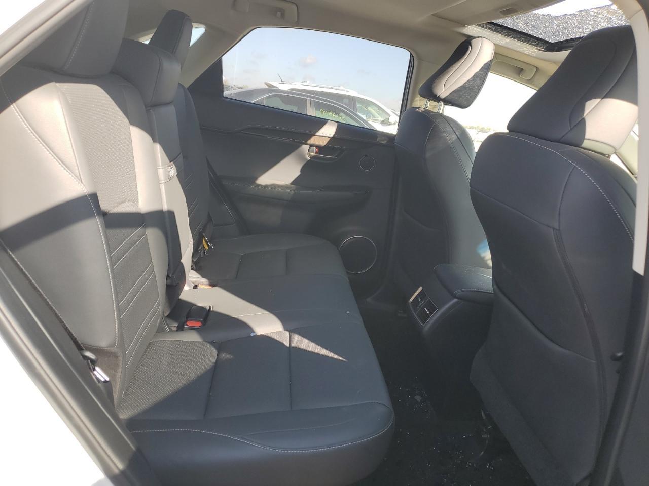 2016 LEXUS NX 200T