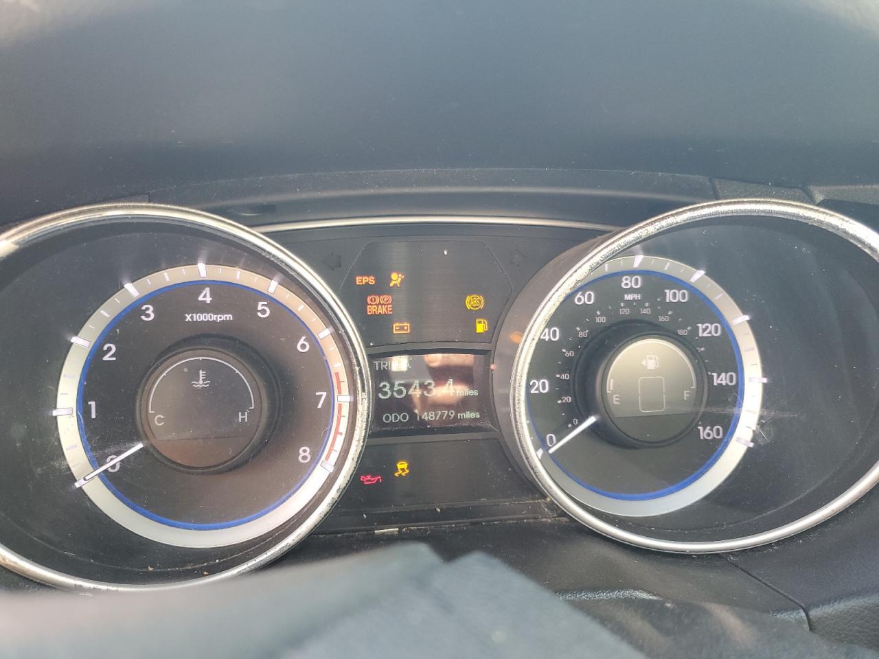 2011 HYUNDAI SONATA