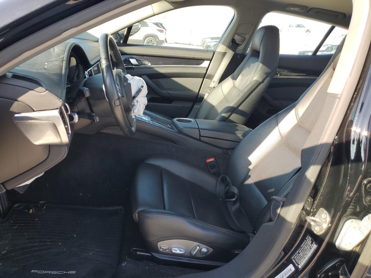 2014 PORSCHE Panamera