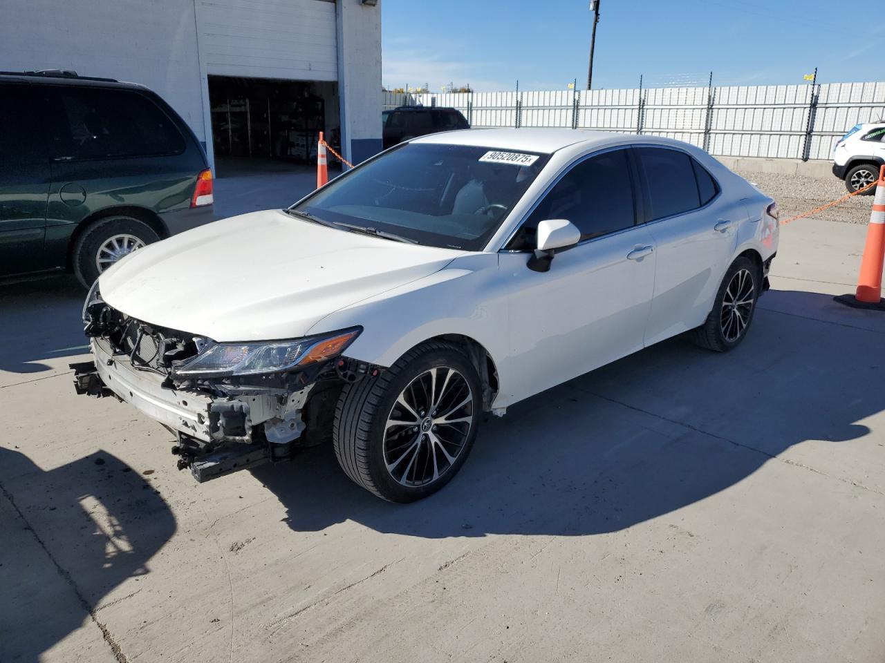 2018 TOYOTA CAMRY