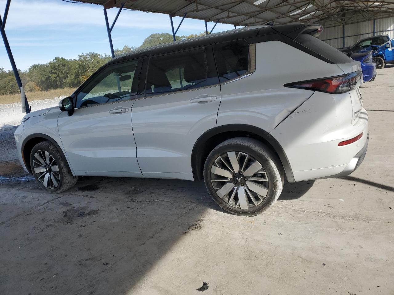 2025 MITSUBISHI outlander