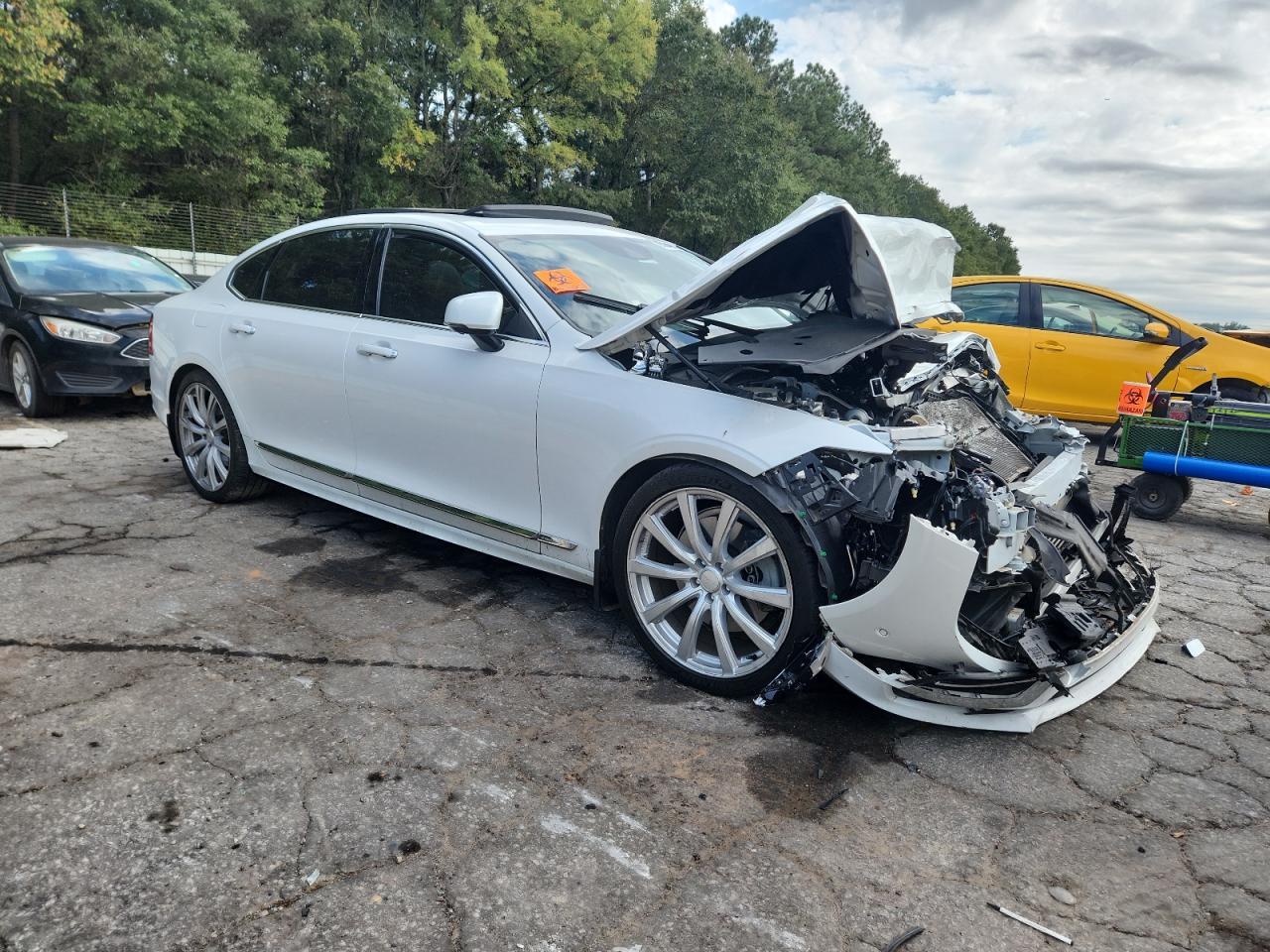 2019 VOLVO S90
