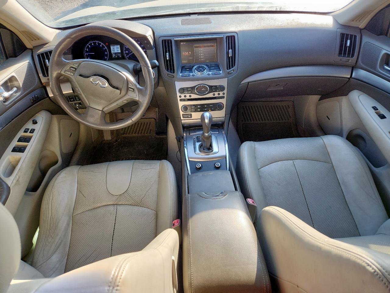 2011 INFINITI G37