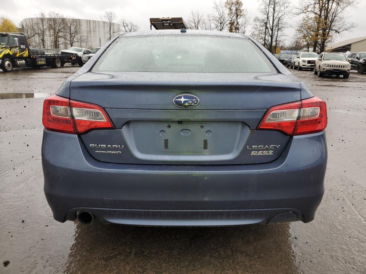 2015 SUBARU Legacy