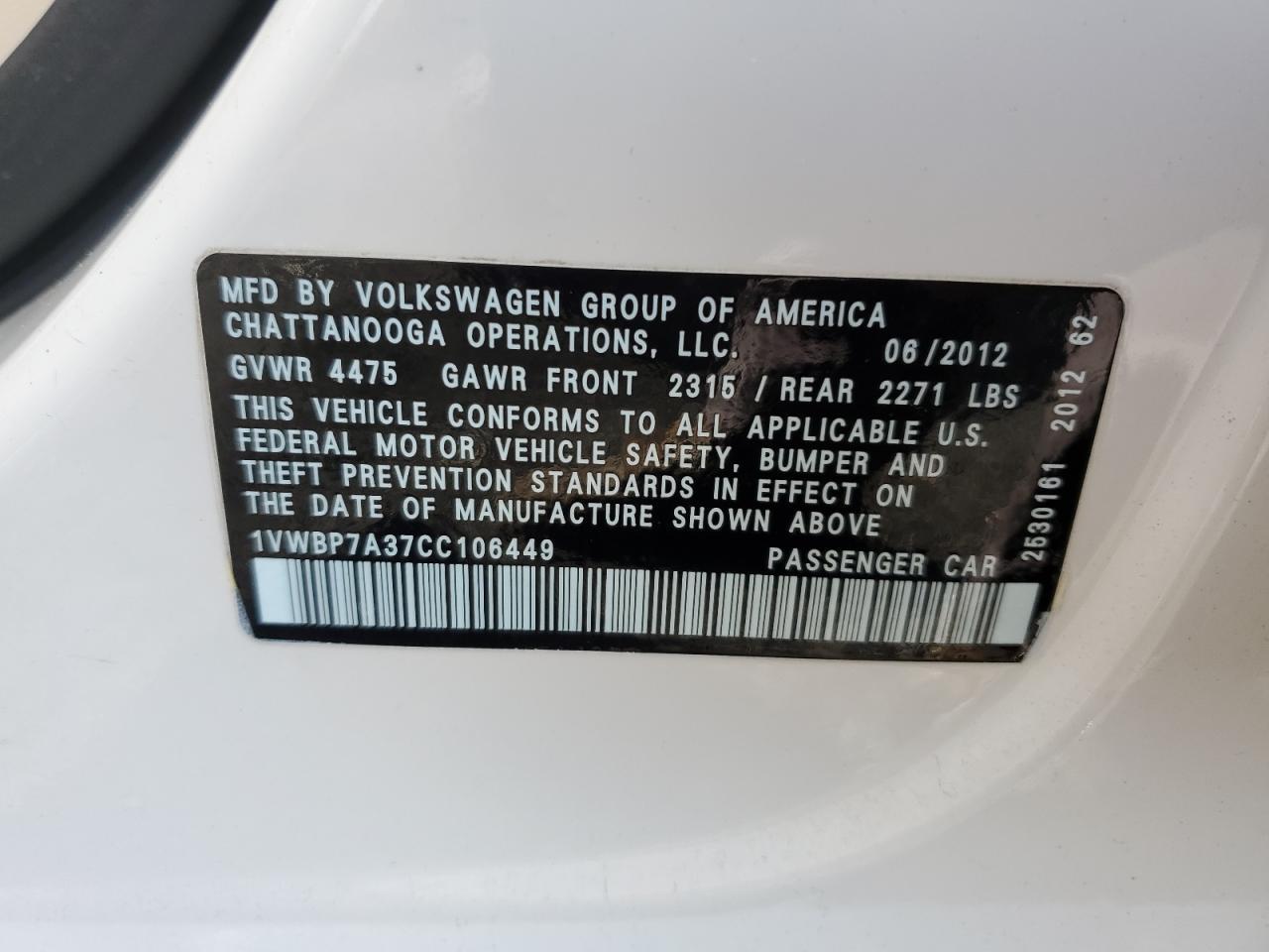 2012 VOLKSWAGEN Passat