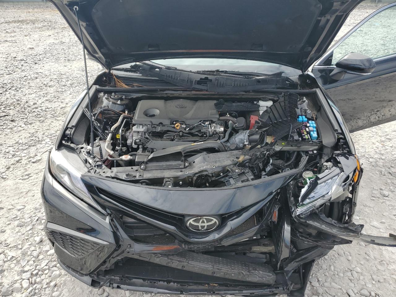 2024 TOYOTA CAMRY
